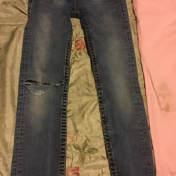 Jeans - Picture 2 of 4
